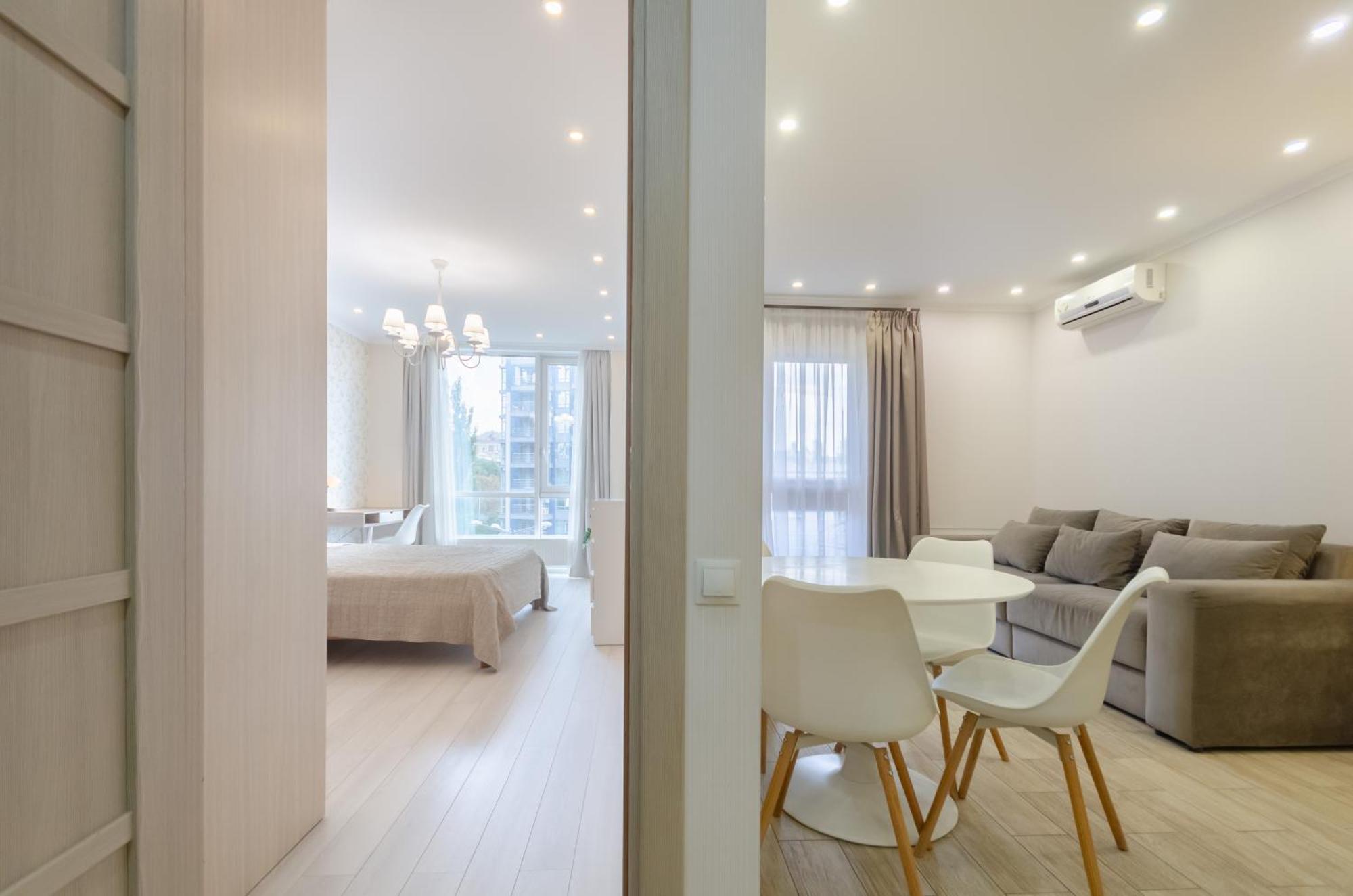 Petrovdom Apartments 3-143 In Rc Central Park, 7 John Mccain Street Kiev Bagian luar foto