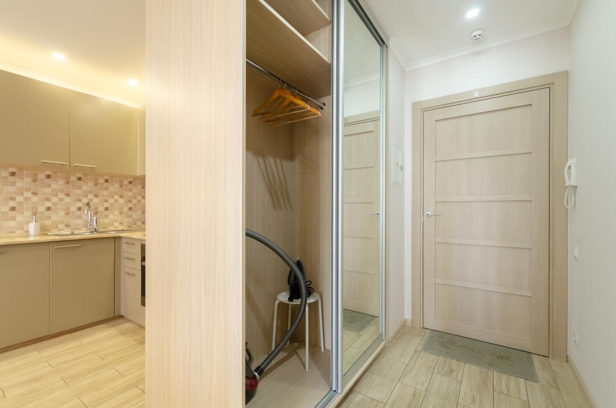 Petrovdom Apartments 3-143 In Rc Central Park, 7 John Mccain Street Kiev Bagian luar foto