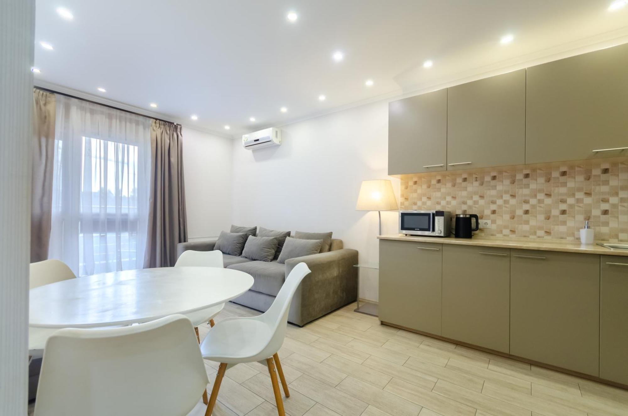 Petrovdom Apartments 3-143 In Rc Central Park, 7 John Mccain Street Kiev Bagian luar foto